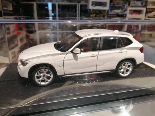 Kyosho bmw 2 8 drive - kyosho, 1/18